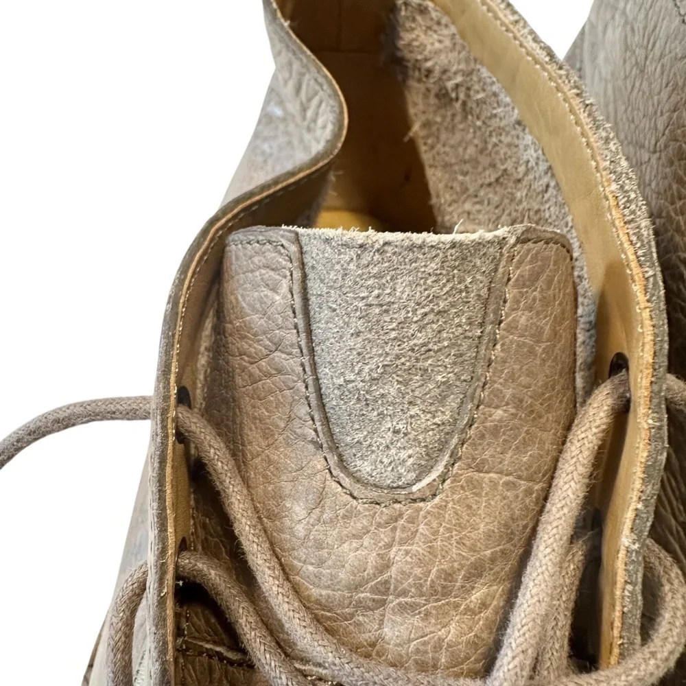 Cole Haan Glenn Distressed Leather Chukka Boots in Greystone Size 10.5